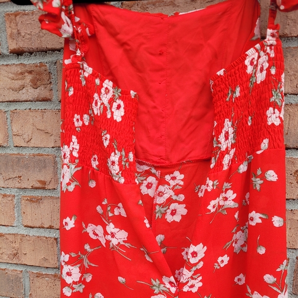 Solaris Style Maxi Dress With Shorts - Picture 9 of 16